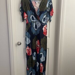 Motherhood Maternity/Nursing Navy Floral Maxi Dress